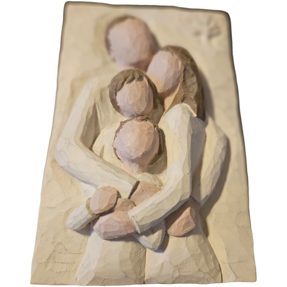 Willow Tree Other - 2001 Willow Tree Family Wall Plaque by Susan Lordi